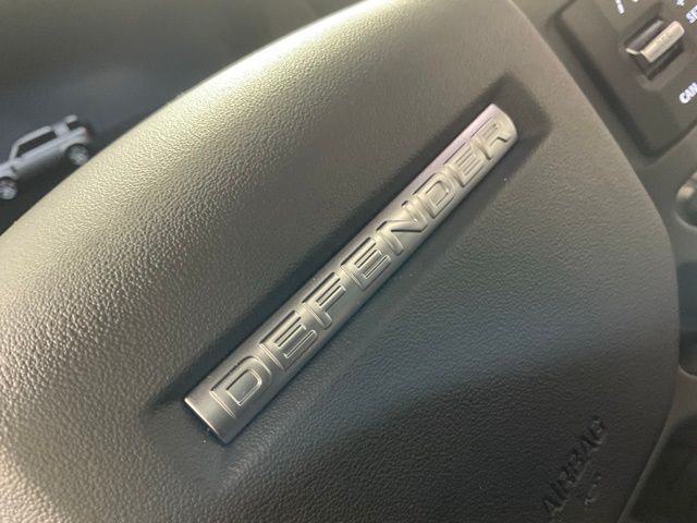 2026 Land Rover Defender X-Dynamic SE - Photo 41