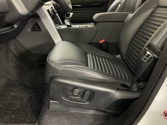 2025 Land Rover Discovery S - Photo 27