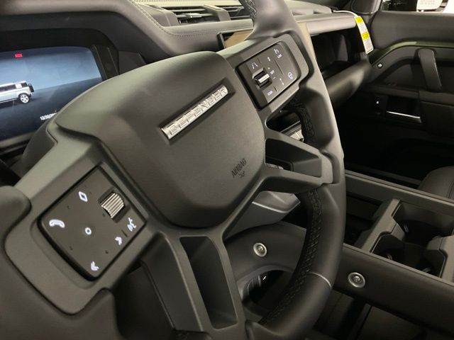 2026 Land Rover Defender X-Dynamic SE - Photo 17