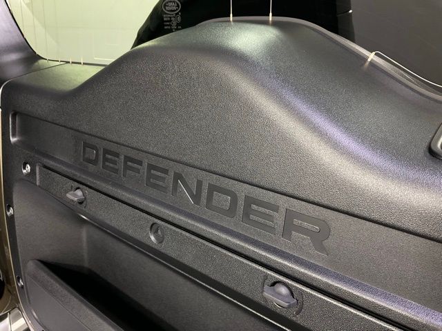 2025 Land Rover Defender S - Photo 42