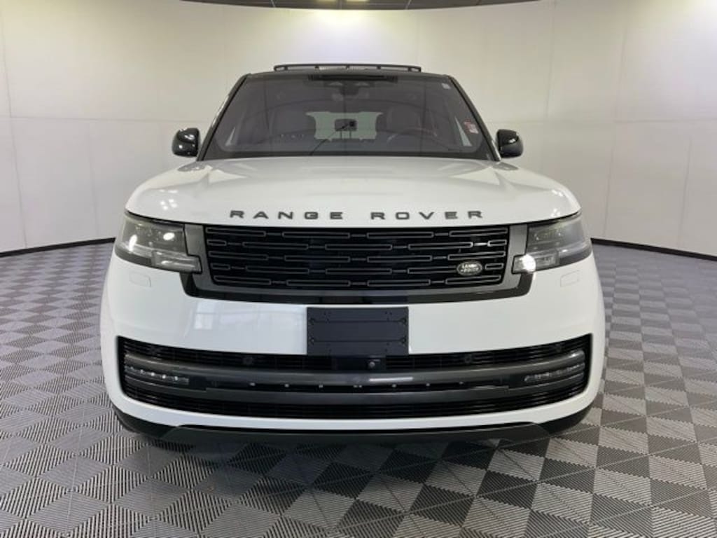 Used 2023 Land Rover Range Rover P530 SE SUV