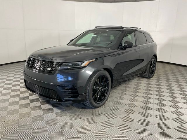 2026 Land Rover Range Rover Velar Dynamic SE