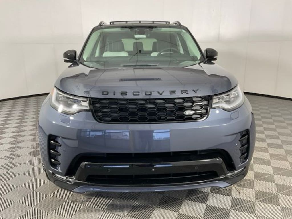 New 2026 Land Rover Discovery Dynamic SE SUV