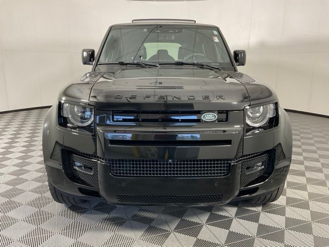 2022 Land Rover Defender 110 V8 photo 3