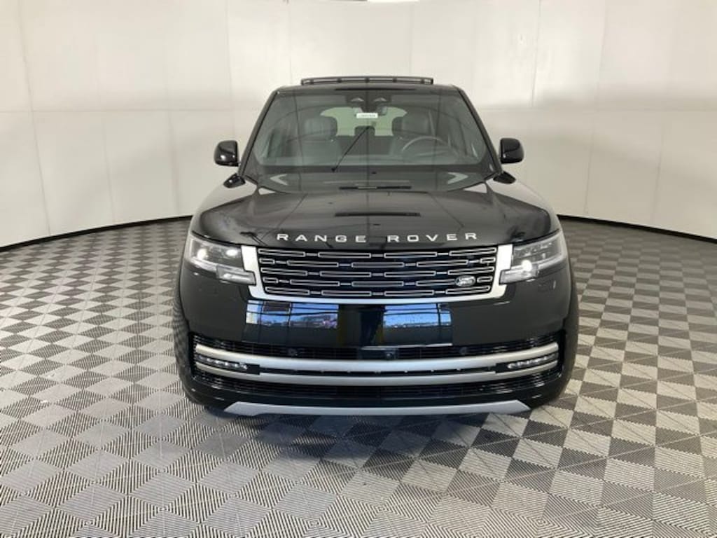 New 2026 Land Rover Range Rover SE SUV