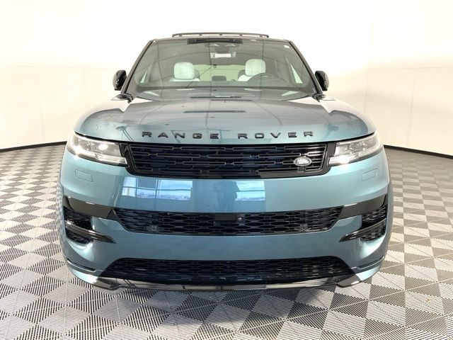 2025 Land Rover Range Rover Sport SE photo 2