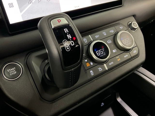 2025 Land Rover Defender S - Photo 15