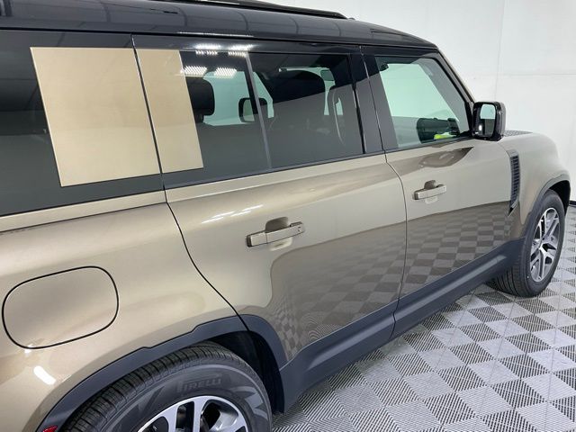 2025 Land Rover Defender S - Photo 9