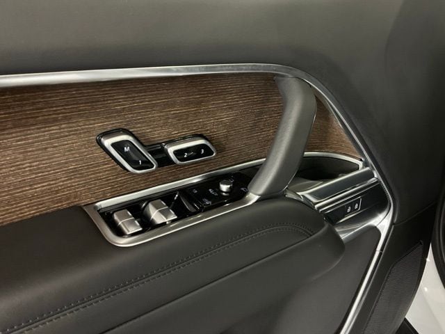 2025 Land Rover Range Rover SE - Photo 20