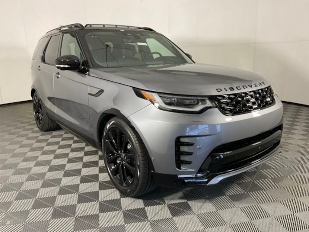 New 2026 Land Rover Discovery Dynamic SE SUV