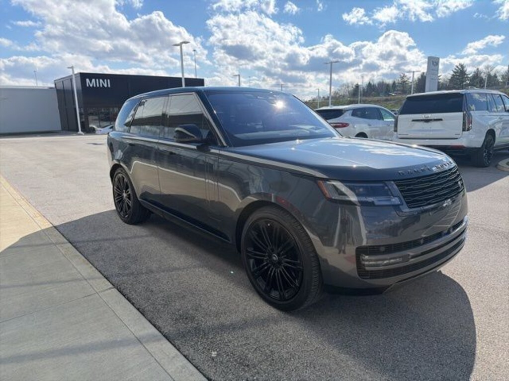 Used 2023 Land Rover Range Rover P400 SE SUV