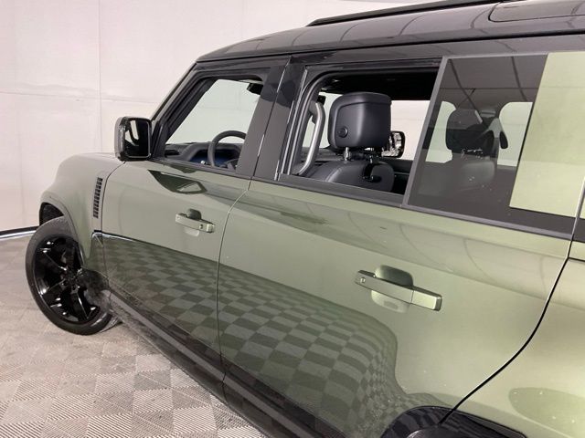 2026 Land Rover Defender X-Dynamic SE - Photo 34