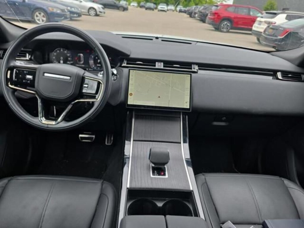 Used 2024 Land Rover Range Rover Velar P250 Dynamic SE SUV