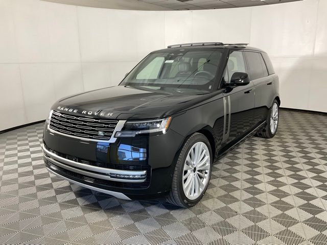 2026 Land Rover Range Rover 4.4 SE LWB 7's photo
