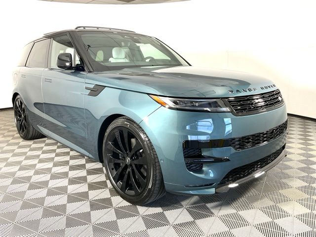 2025 Land Rover Range Rover Sport SE photo 3
