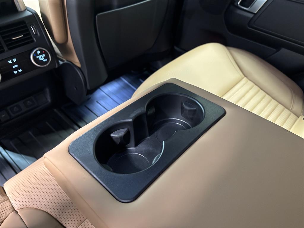 2026 Land Rover Discovery Gemini Edition - Photo 24