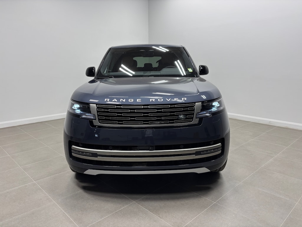 New 2026 Land Rover Range Rover SE LWB 7-Seats / V8 SUV