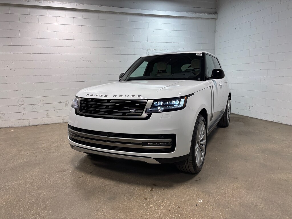 New 2026 Land Rover Range Rover SE SUV