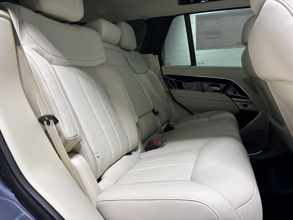 2026 Land Rover Range Rover SE - Photo 38