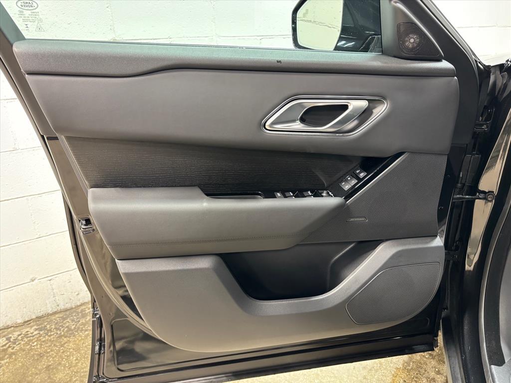 2026 Land Rover Range Rover Velar S - Photo 24