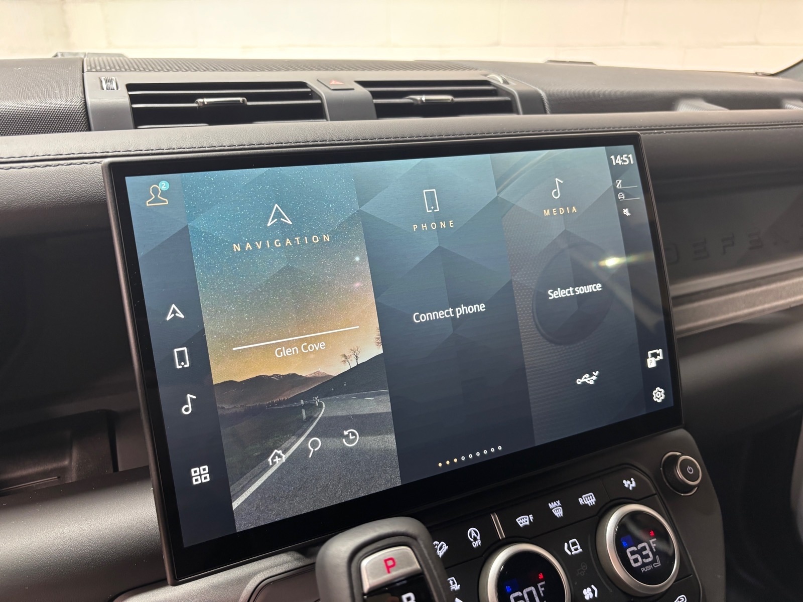 2026 Land Rover Defender X-Dynamic SE - Photo 17