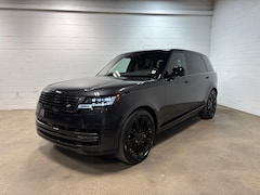 2026 Land Rover Range Rover SE LWB 7-Seats / V8 SUV