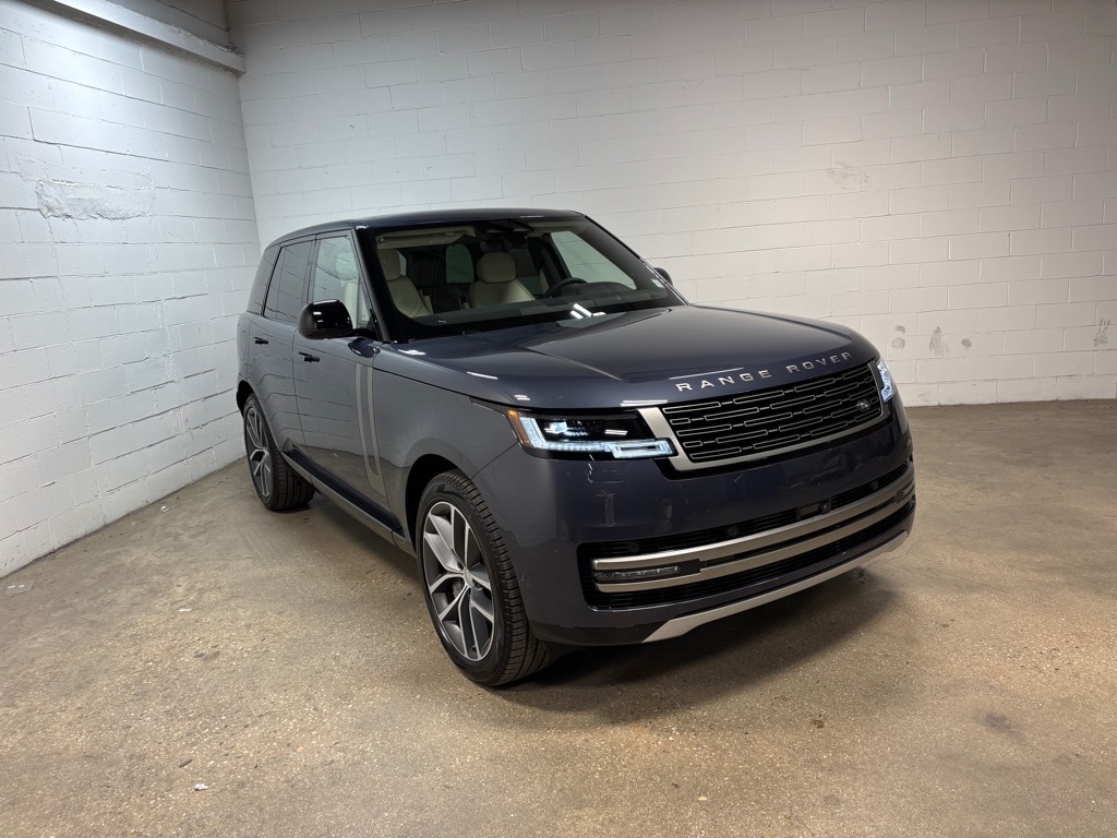 New 2025 Land Rover Range Rover P530 SE SUV
