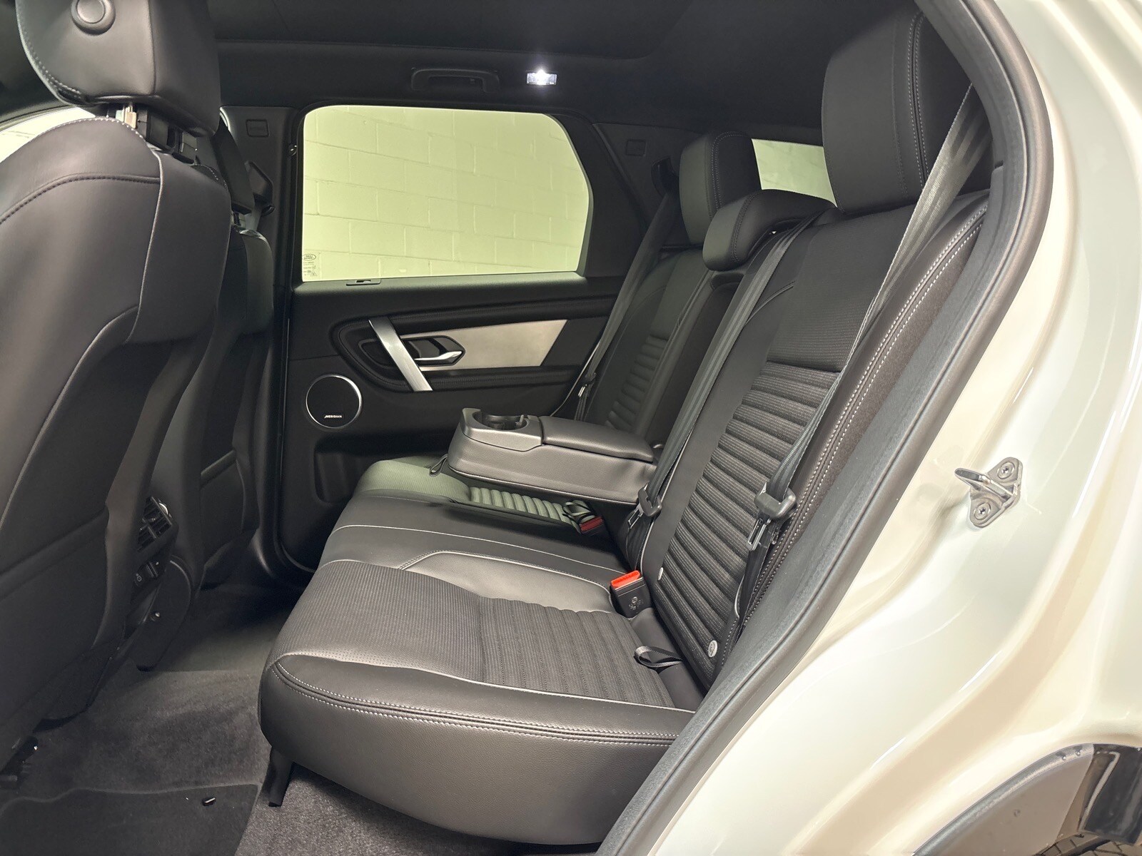 2026 Land Rover Discovery Sport Landmark - Photo 27