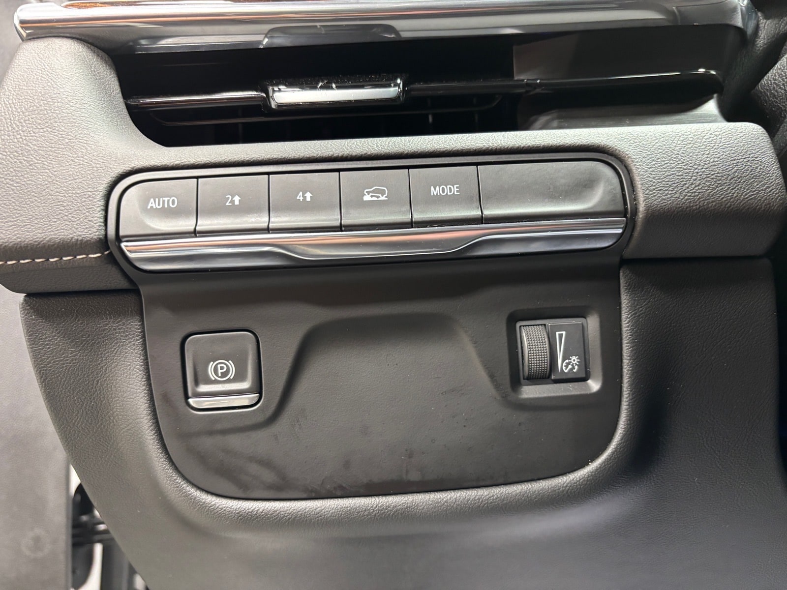 2022 Cadillac Escalade Premium Luxury - Photo 23