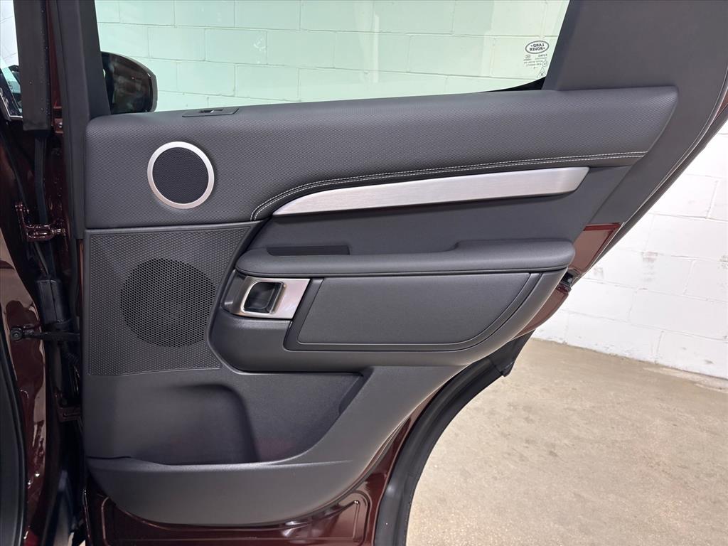 2026 Land Rover Discovery Gemini Edition - Photo 39