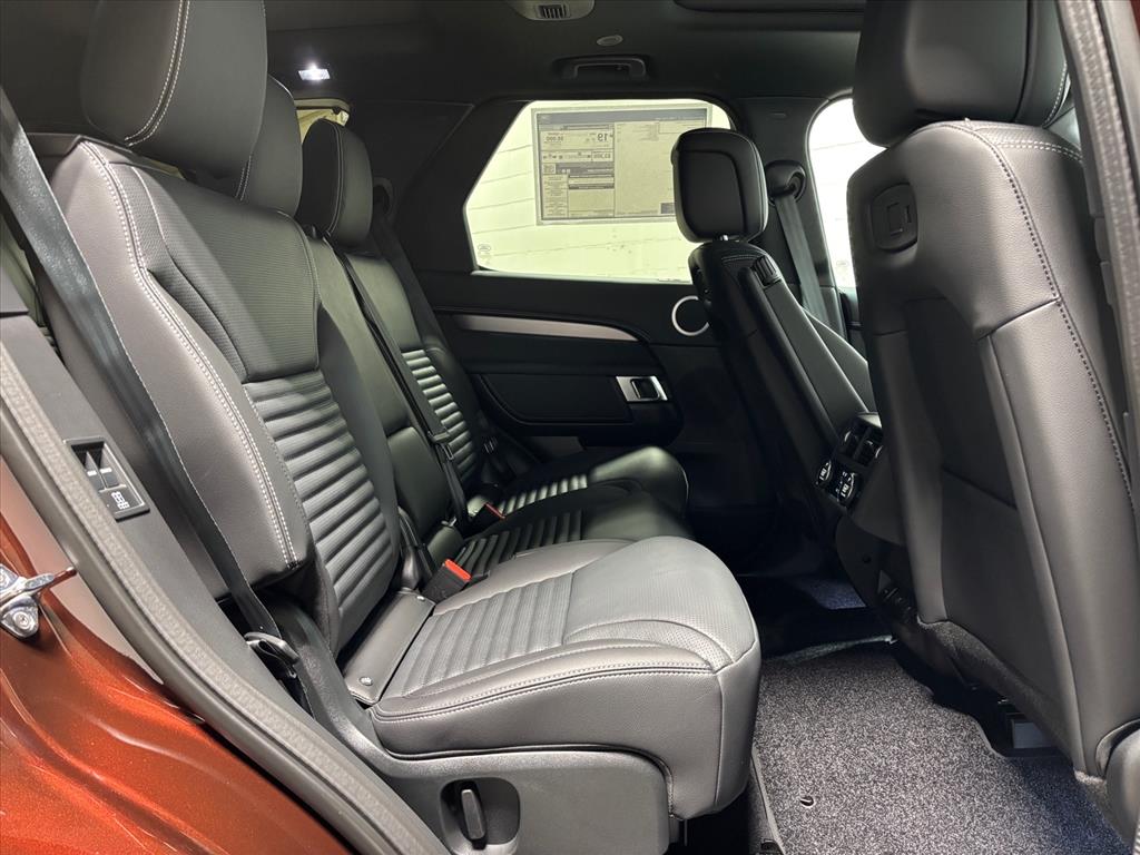 2026 Land Rover Discovery Gemini Edition - Photo 41