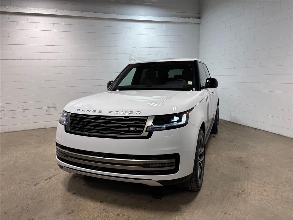 2026 Land Rover Range Rover SE - Photo 2