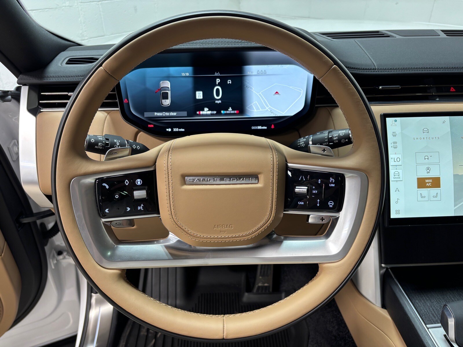 2026 Land Rover Range Rover SE - Photo 17