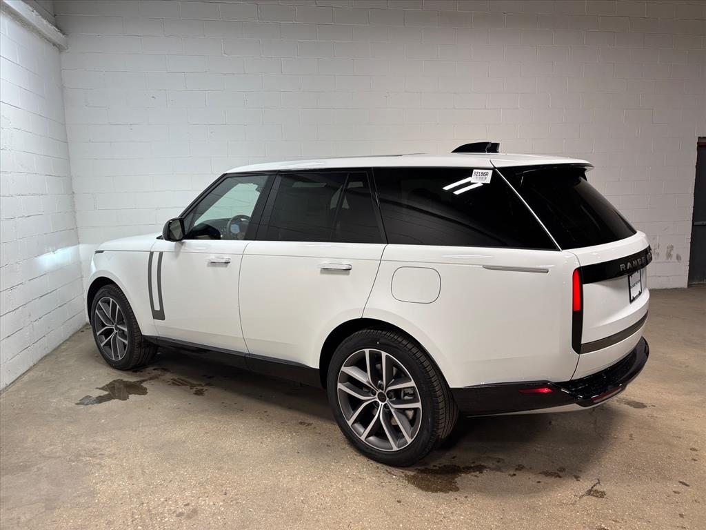 2026 Land Rover Range Rover SE - Photo 10