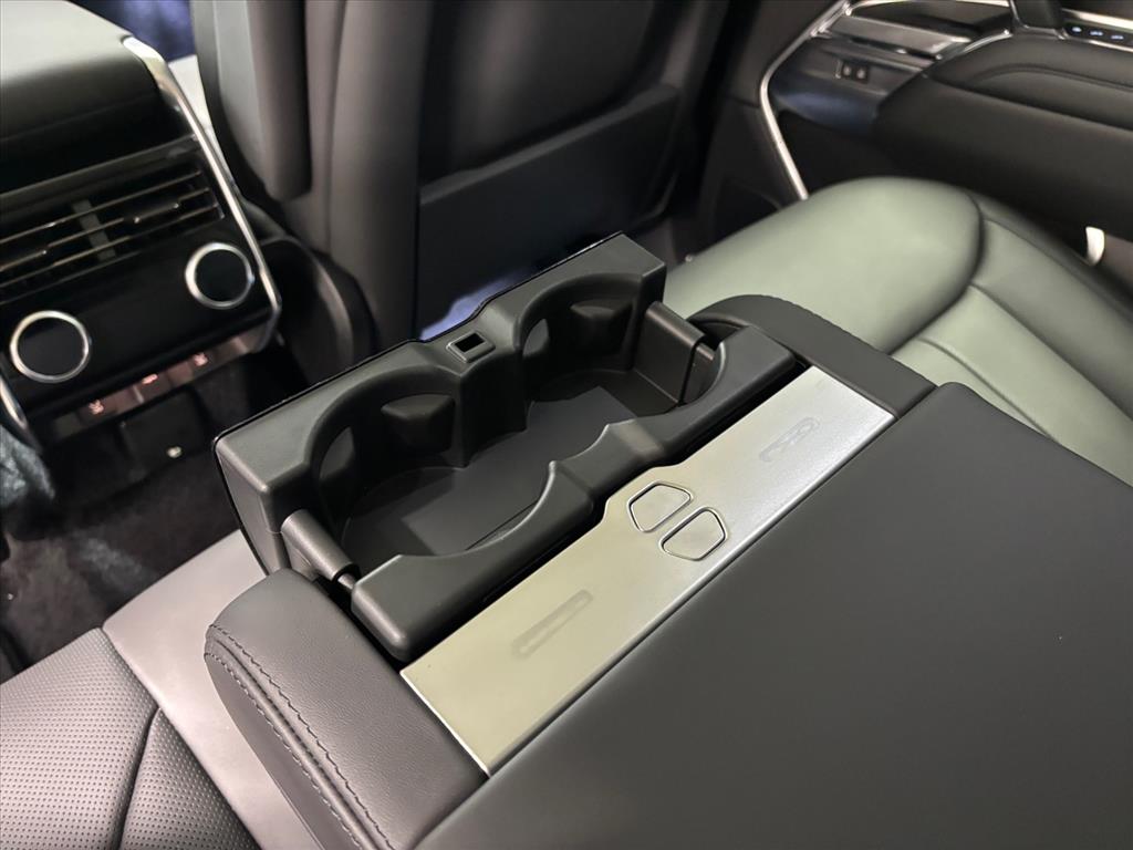 2026 Land Rover Range Rover SE - Photo 25
