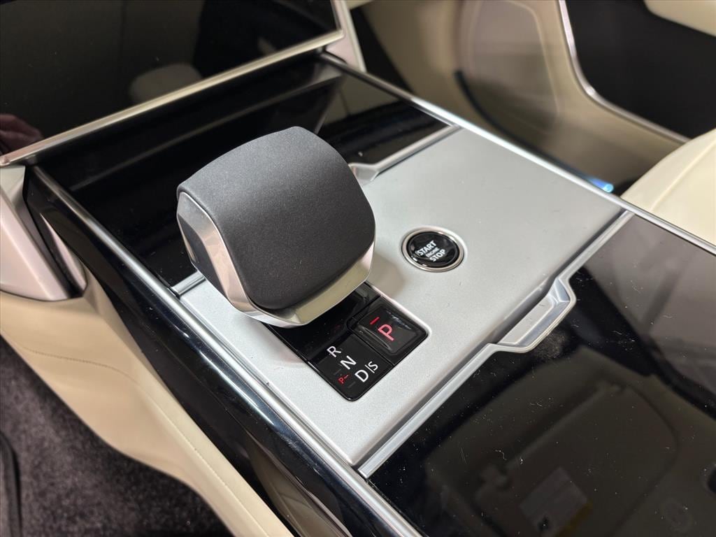 2026 Land Rover Range Rover SE - Photo 15