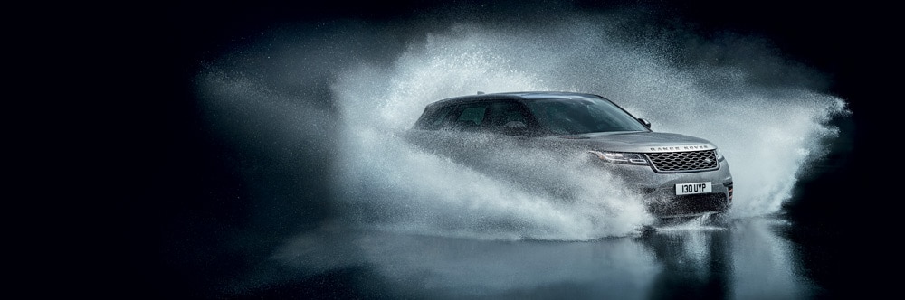 Range Rover Velar AWD System in the Rain