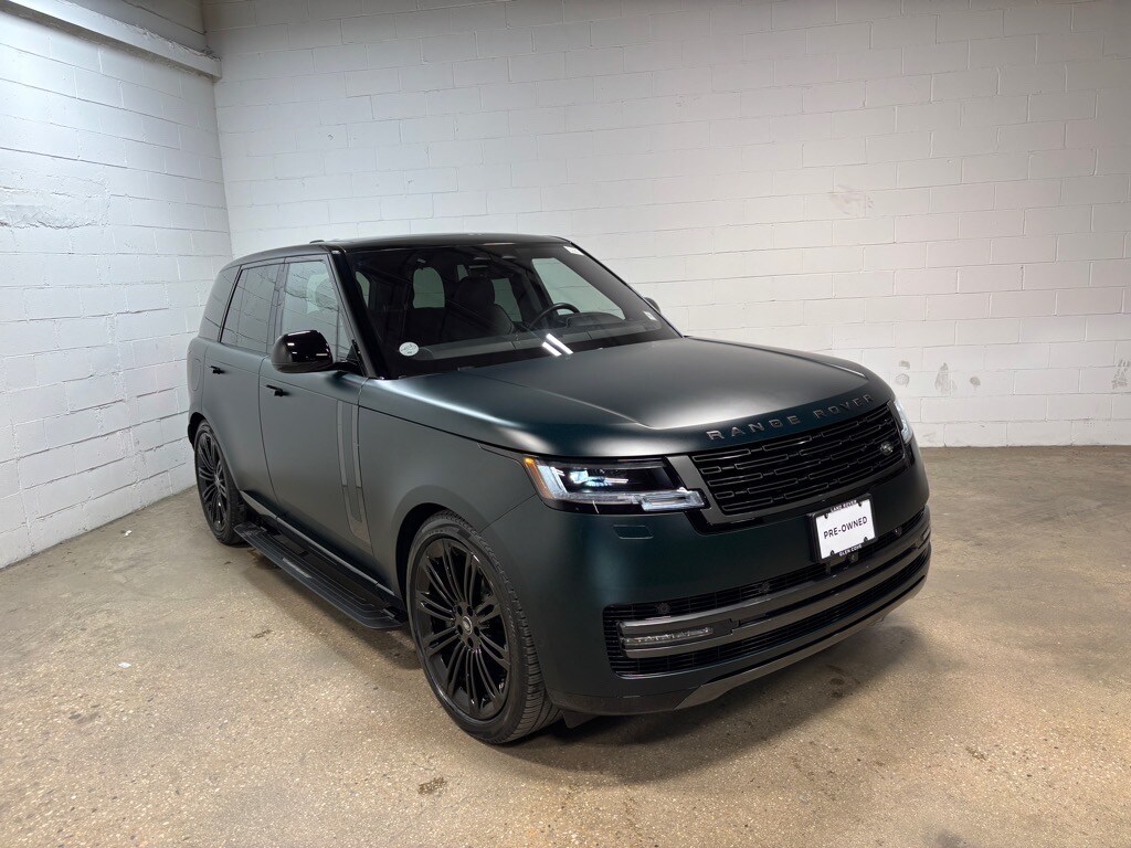 2023 Land Rover Range Rover SE photo 4