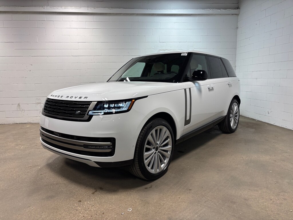 New 2026 Land Rover Range Rover SE SUV