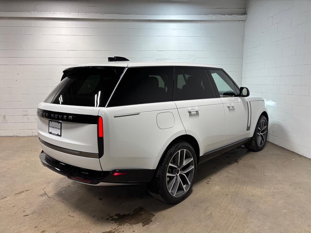 2026 Land Rover Range Rover SE - Photo 6