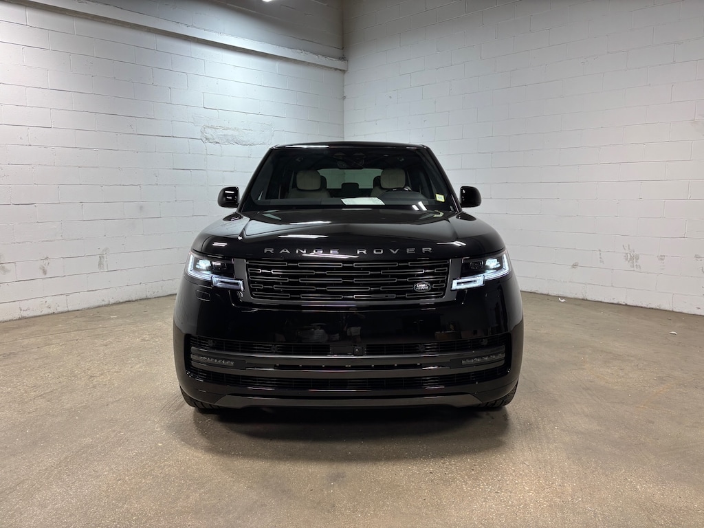 New 2026 Land Rover Range Rover SE SUV