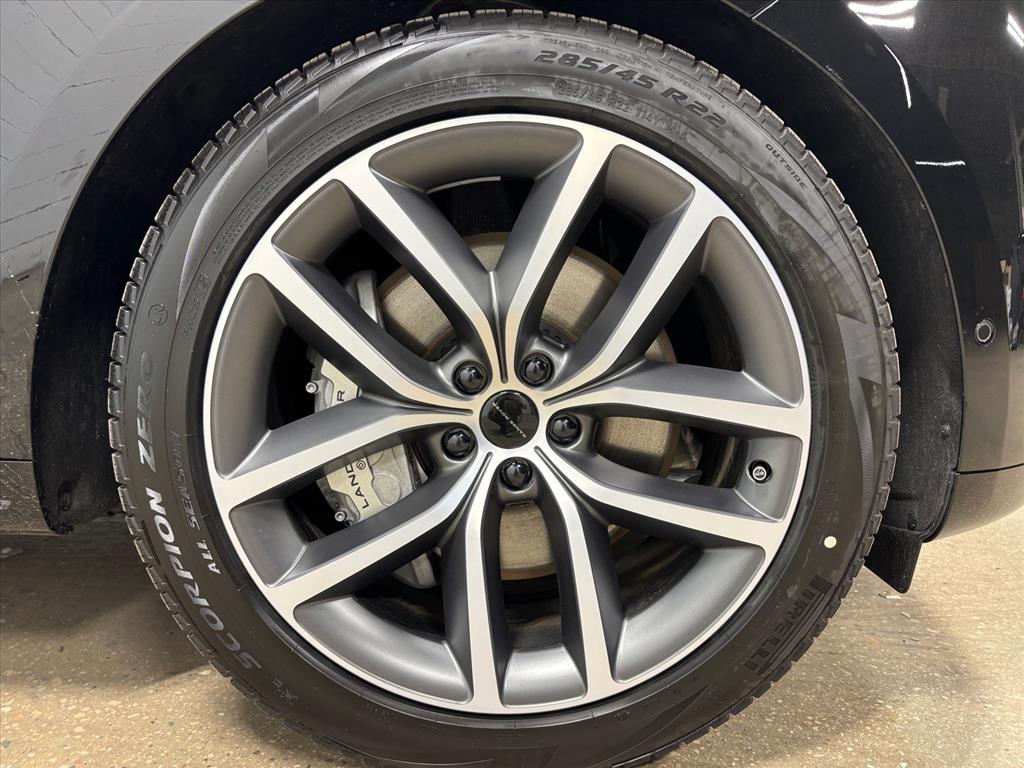 2026 Land Rover Range Rover SE - Photo 11