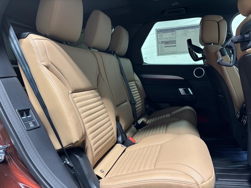 2026 Land Rover Discovery Gemini Edition - Photo 37