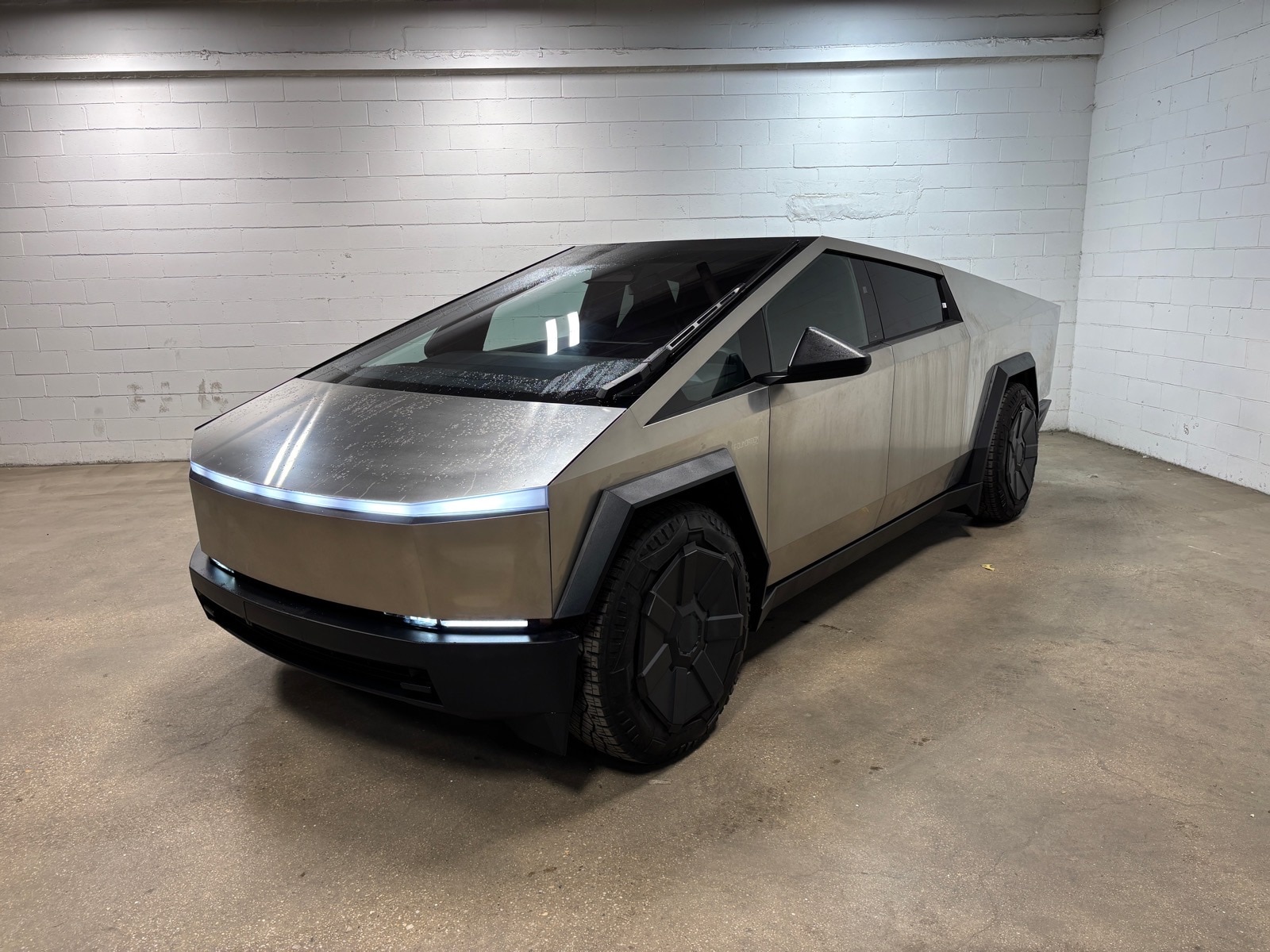 2024 Tesla Cybertruck Base