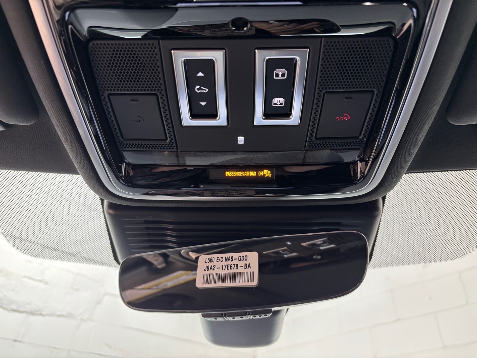2026 Land Rover Range Rover Velar S - Photo 12