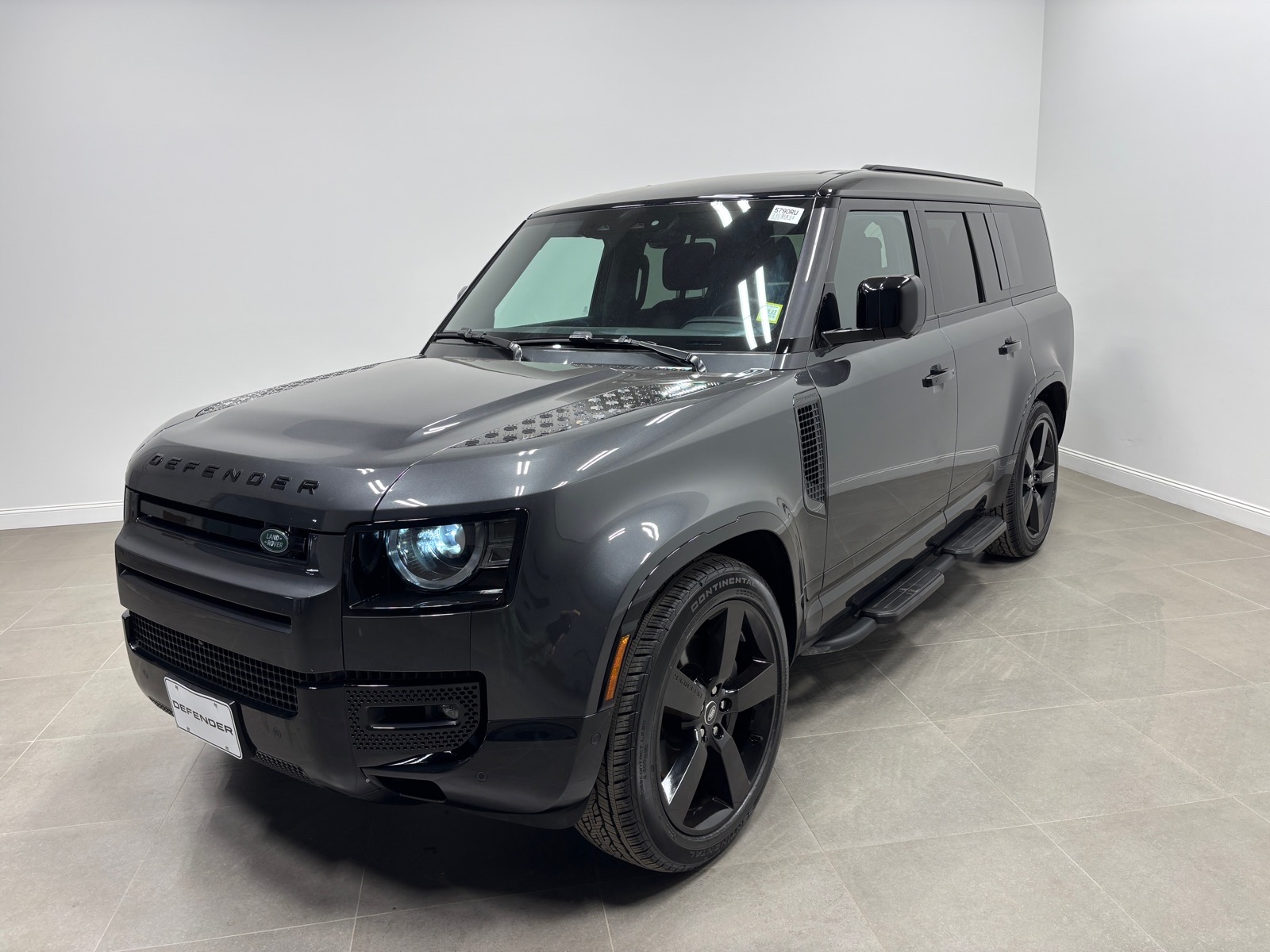 SUV in Glen Cove, NY 2025 Land Rover Defender 130 130 X-Dynamic SE SUV Used