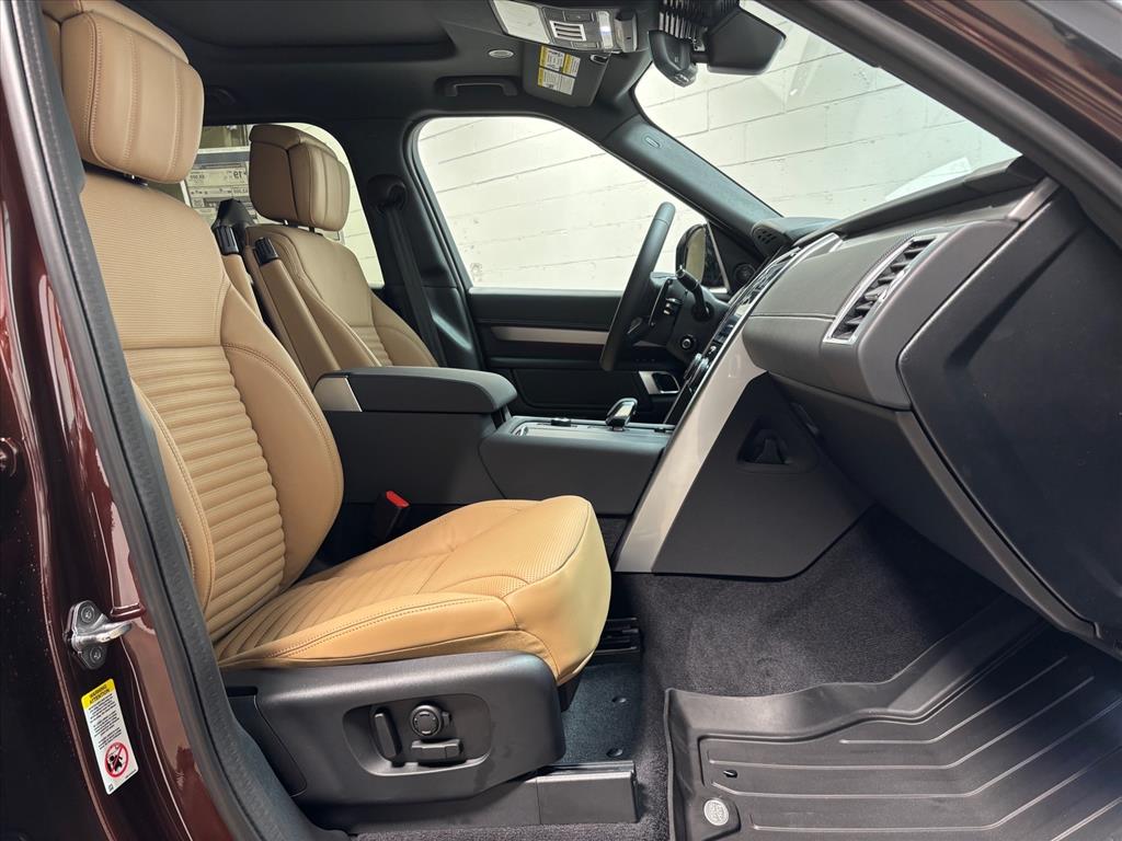 2026 Land Rover Discovery Gemini Edition - Photo 31