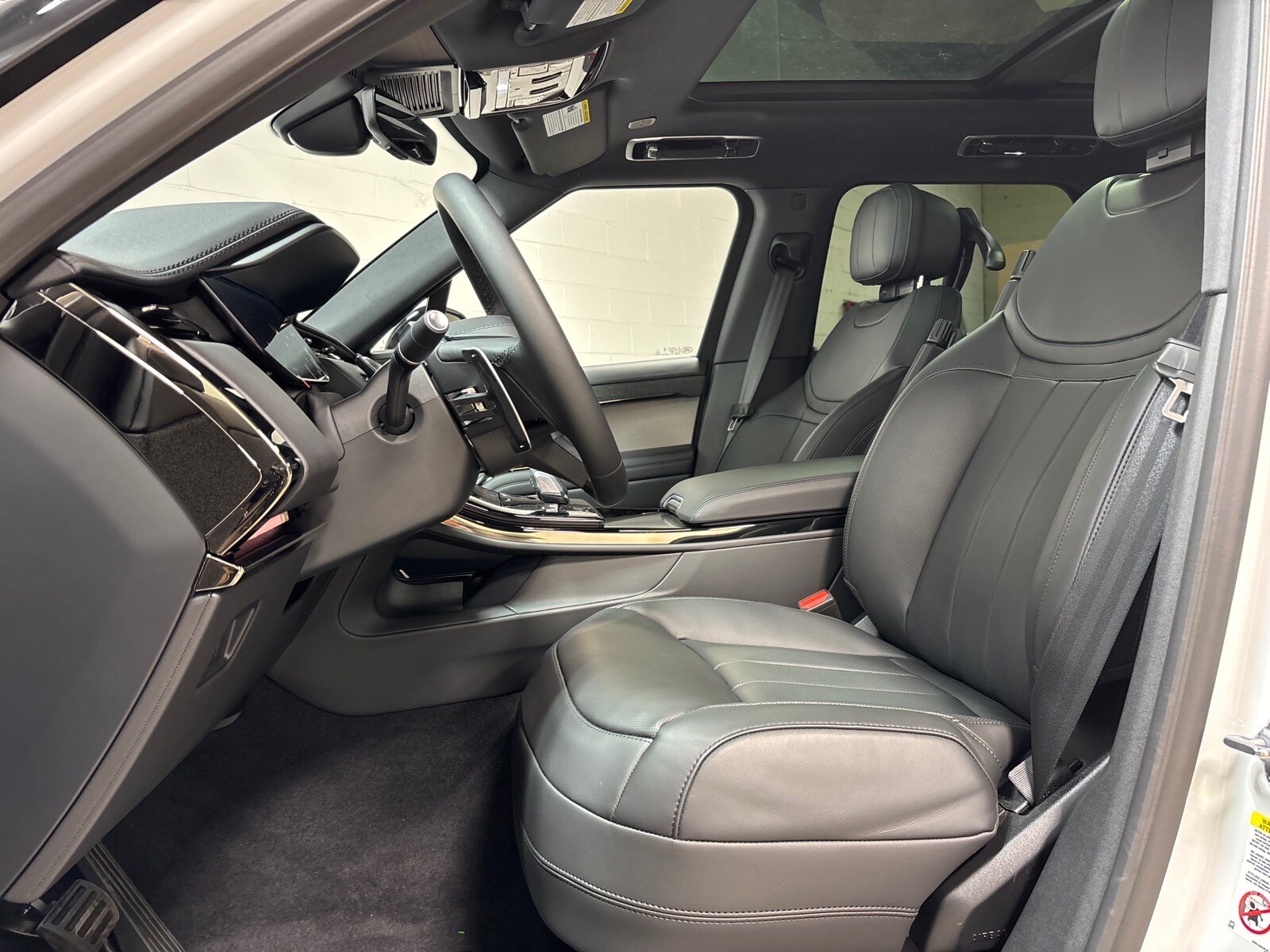 2026 Land Rover Range Rover Sport SE - Photo 23