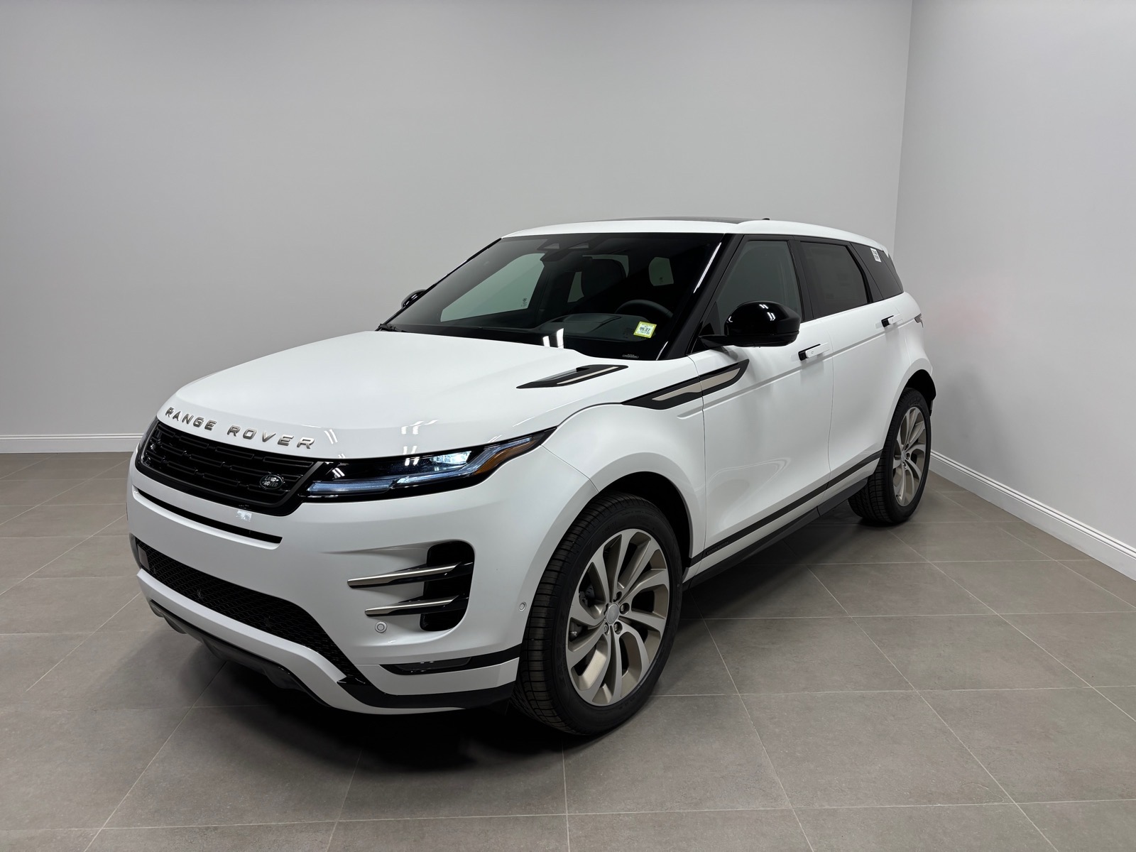  Land Rover Range Rover Evoque Hoxton Edition