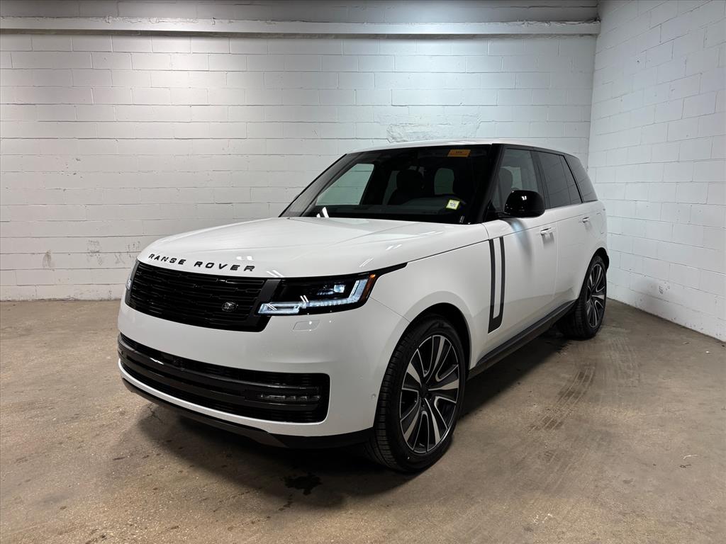 2026 Land Rover Range Rover 3.0 PHEV SE SWB's photo